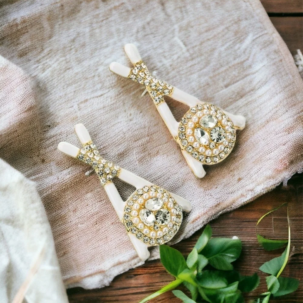 Rhinestone Chopsticks Sushi Drop Earrings - A Taste of Elegance! 🍣 NWT